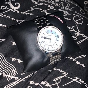 Brand new never worn Juicy Couture Watch